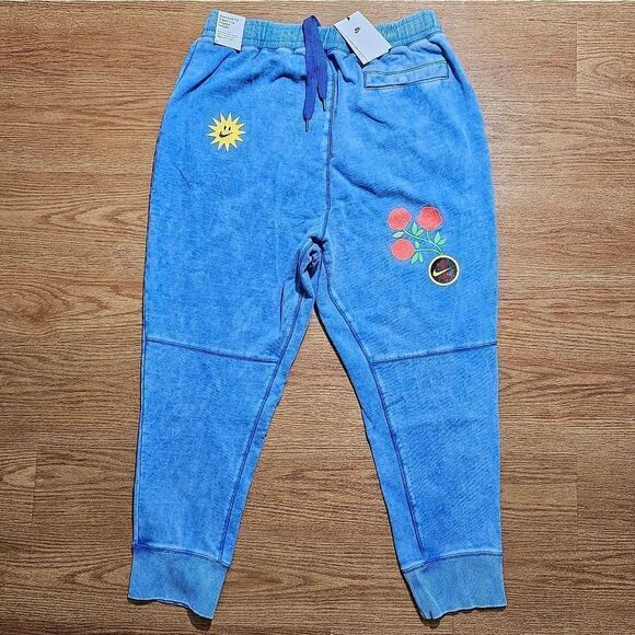 Nike Air Sportswear Varsity 'Have A Nike Day' Logos Joggers Pants M DZ3054-480 - Picture 2 of 16